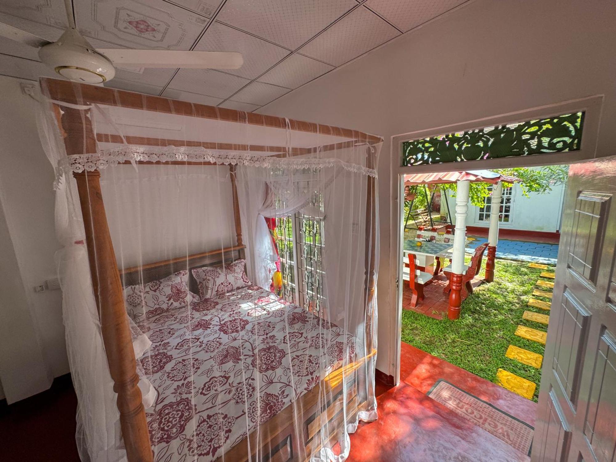 Silvas Surf Home Weligama Ngoại thất bức ảnh
